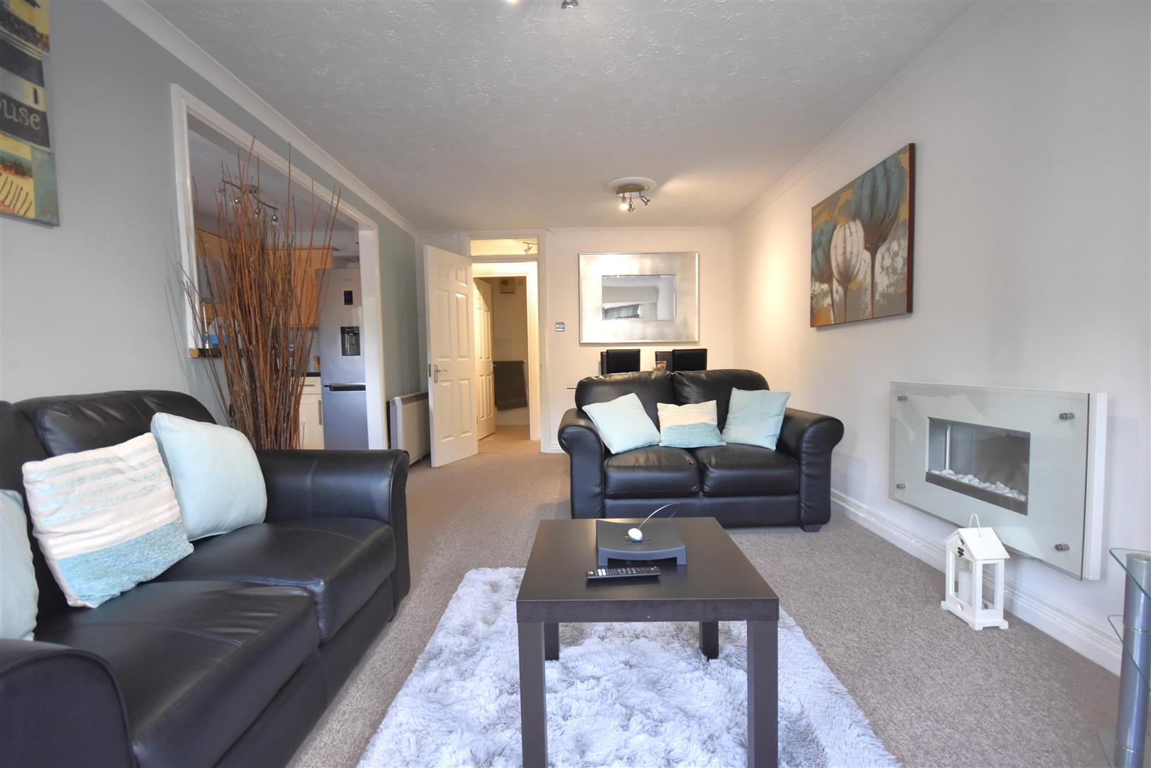 33, Alexandra Court, Penarth, Vale of Glamorgan, CF64 3LA